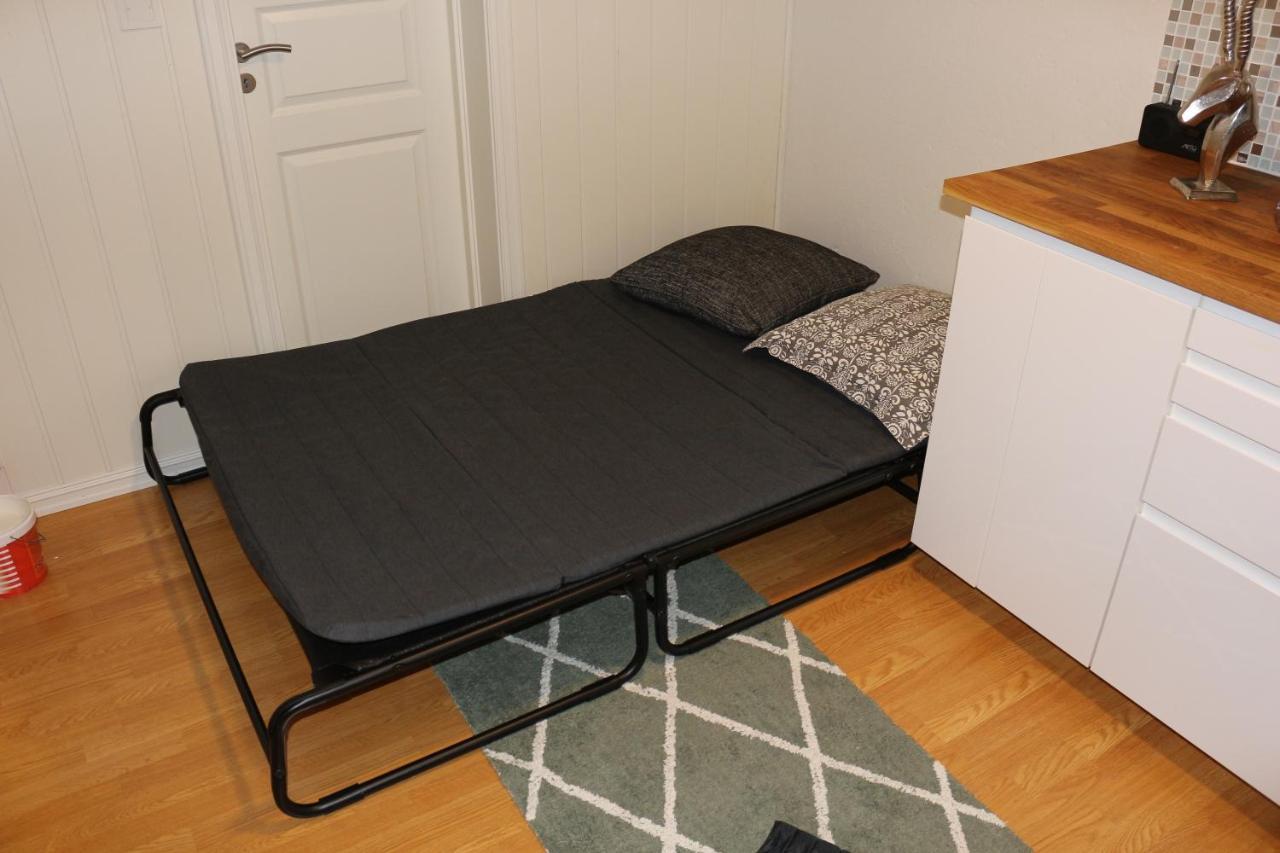 Nice Apartment With1 Bedroom Separate Living Room With A Sofa Bed And A Tiny Kitchen A Bathroom Located In Nordstrand Near By The Sea For 3 Guests With A Garden And Grill 5 Extra Guests With Extra Cost In The Cabin With Sea View Just Outside The Apar Oslo Extérieur photo