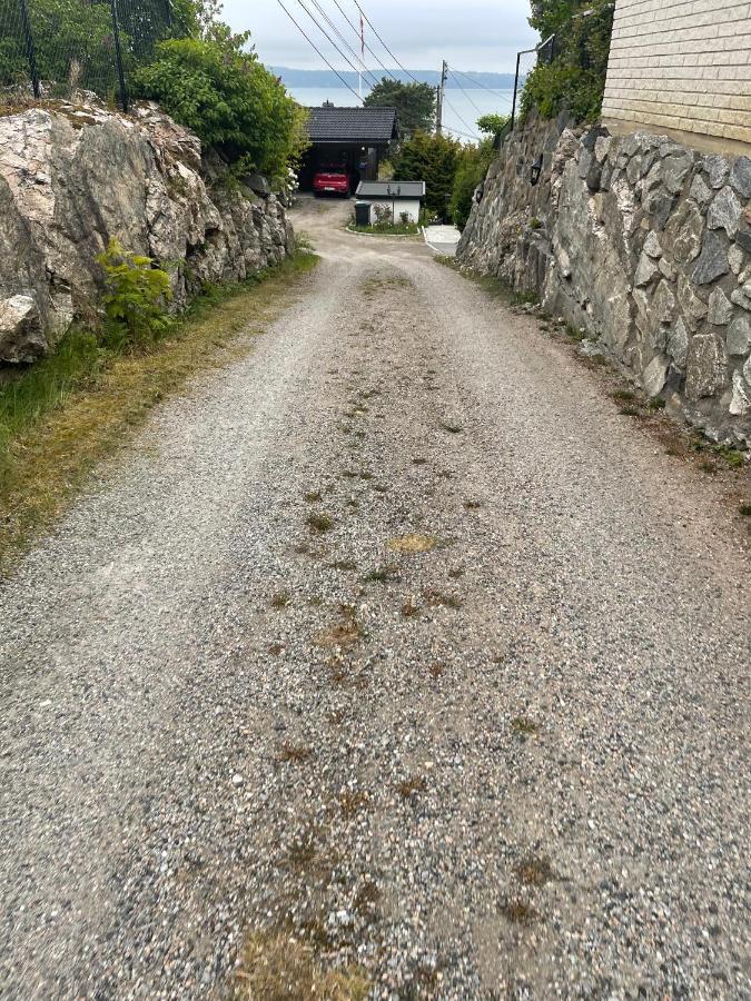 Nice Apartment With1 Bedroom Separate Living Room With A Sofa Bed And A Tiny Kitchen A Bathroom Located In Nordstrand Near By The Sea For 3 Guests With A Garden And Grill 5 Extra Guests With Extra Cost In The Cabin With Sea View Just Outside The Apar Oslo Extérieur photo