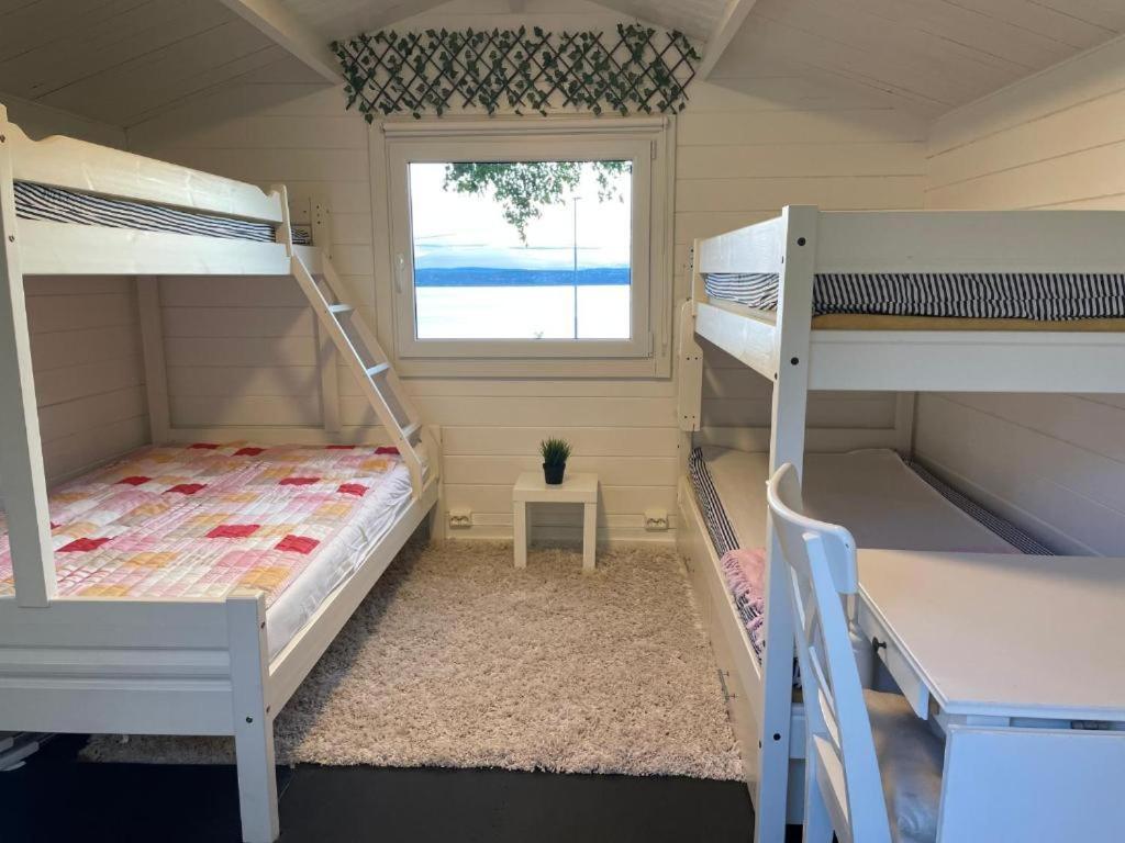 Nice Apartment With1 Bedroom Separate Living Room With A Sofa Bed And A Tiny Kitchen A Bathroom Located In Nordstrand Near By The Sea For 3 Guests With A Garden And Grill 5 Extra Guests With Extra Cost In The Cabin With Sea View Just Outside The Apar Oslo Extérieur photo