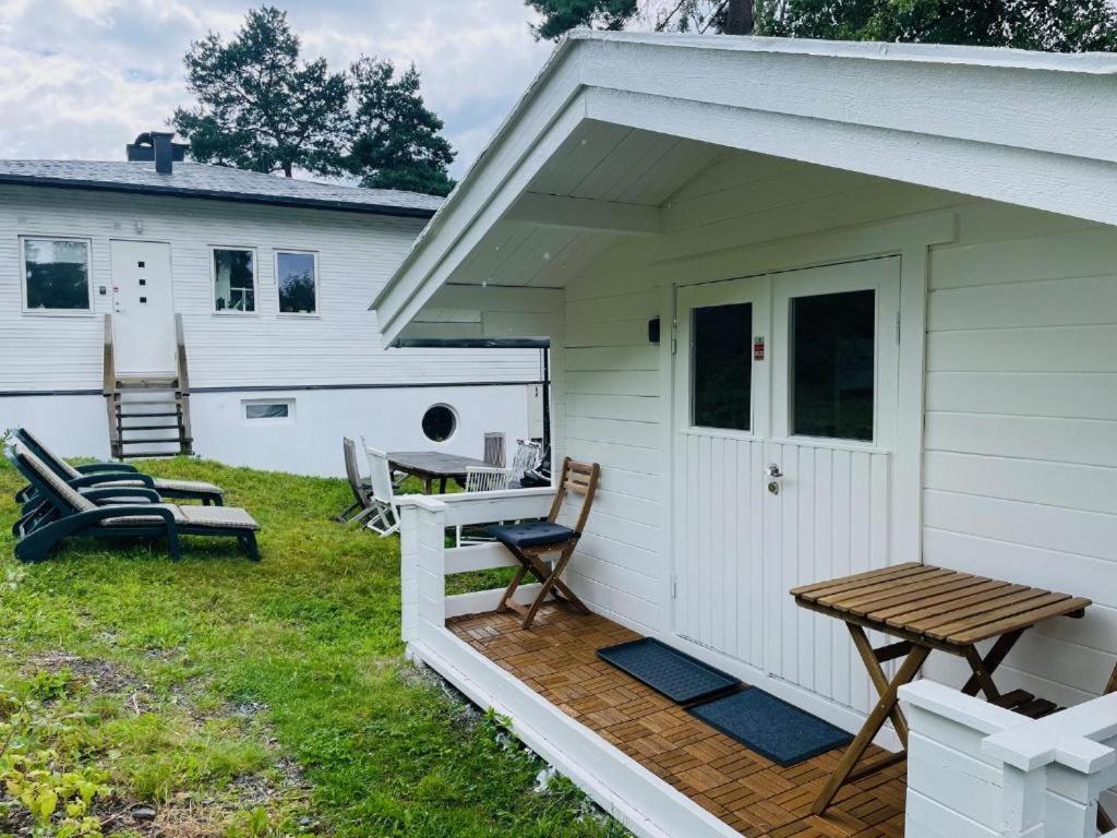 Nice Apartment With1 Bedroom Separate Living Room With A Sofa Bed And A Tiny Kitchen A Bathroom Located In Nordstrand Near By The Sea For 3 Guests With A Garden And Grill 5 Extra Guests With Extra Cost In The Cabin With Sea View Just Outside The Apar Oslo Extérieur photo
