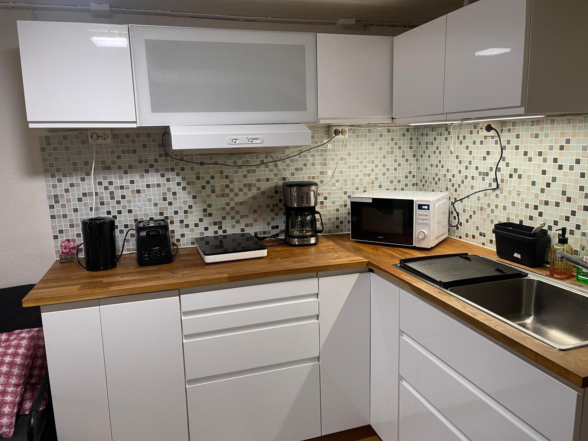 Nice Apartment With1 Bedroom Separate Living Room With A Sofa Bed And A Tiny Kitchen A Bathroom Located In Nordstrand Near By The Sea For 3 Guests With A Garden And Grill 5 Extra Guests With Extra Cost In The Cabin With Sea View Just Outside The Apar Oslo Extérieur photo