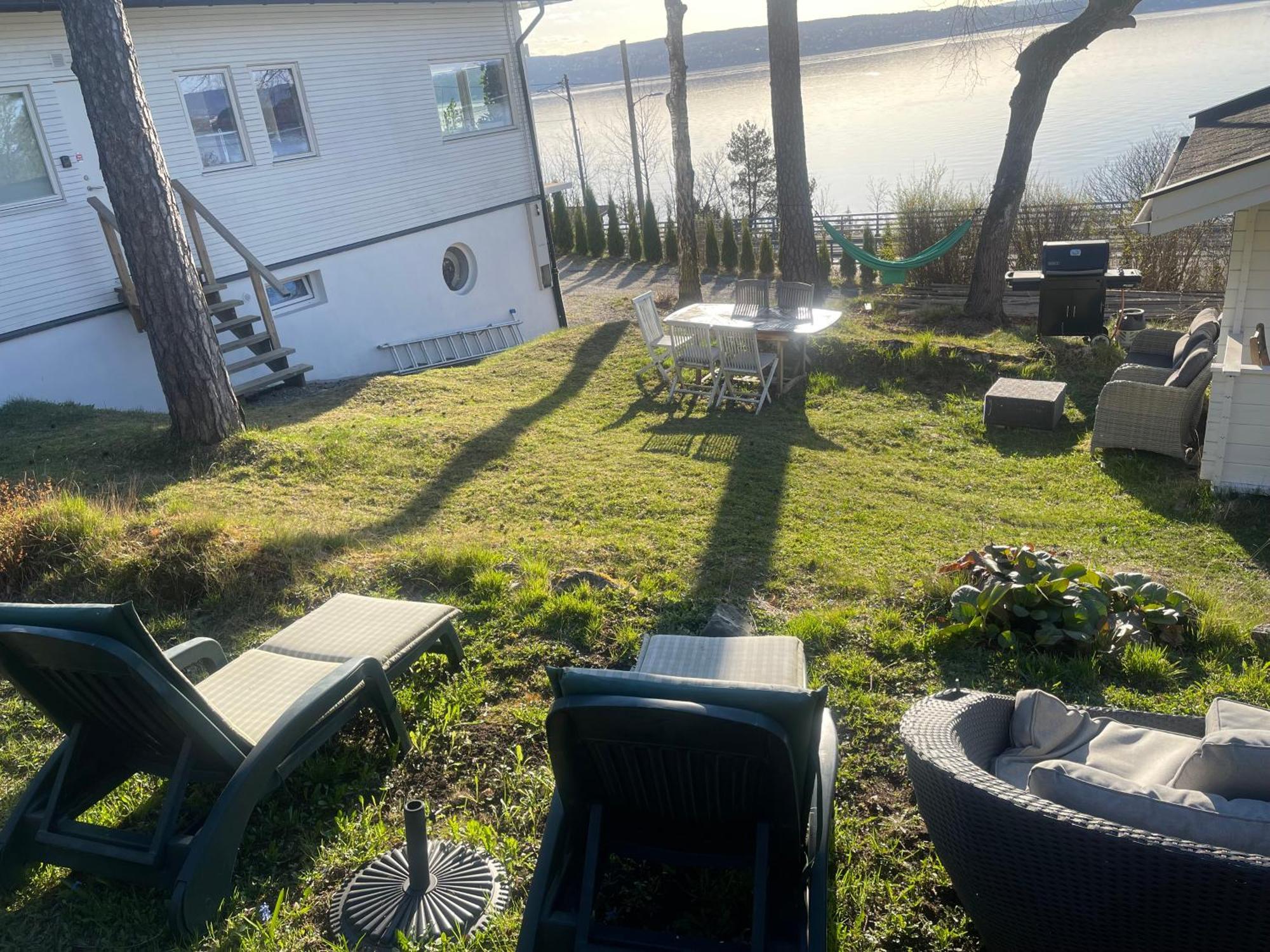 Nice Apartment With1 Bedroom Separate Living Room With A Sofa Bed And A Tiny Kitchen A Bathroom Located In Nordstrand Near By The Sea For 3 Guests With A Garden And Grill 5 Extra Guests With Extra Cost In The Cabin With Sea View Just Outside The Apar Oslo Extérieur photo