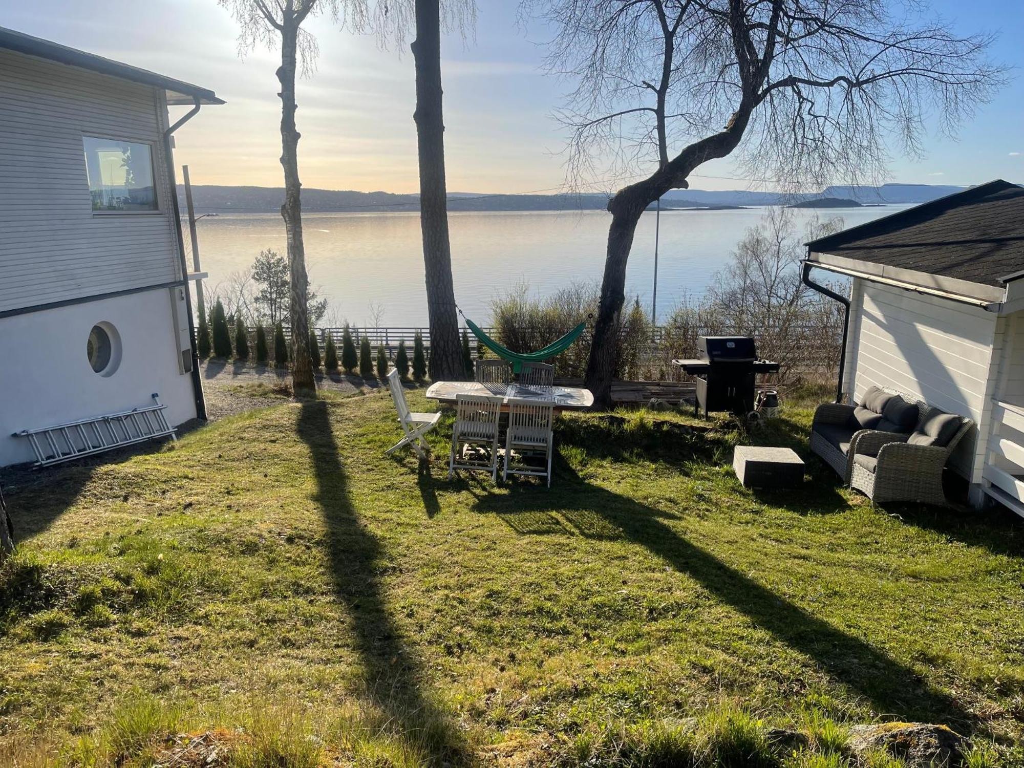 Nice Apartment With1 Bedroom Separate Living Room With A Sofa Bed And A Tiny Kitchen A Bathroom Located In Nordstrand Near By The Sea For 3 Guests With A Garden And Grill 5 Extra Guests With Extra Cost In The Cabin With Sea View Just Outside The Apar Oslo Extérieur photo